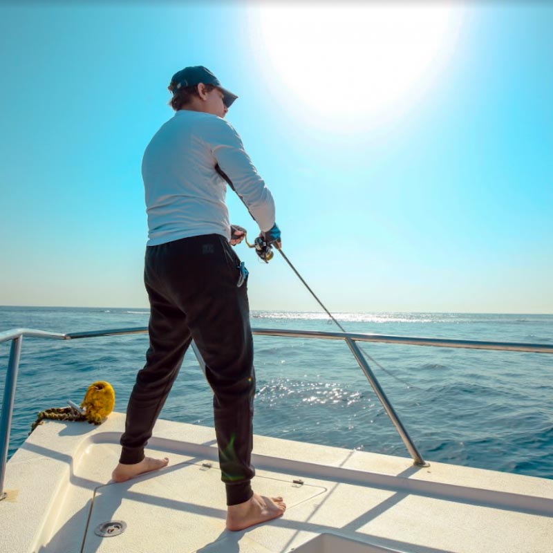 fishing boat rental jeddah-sm