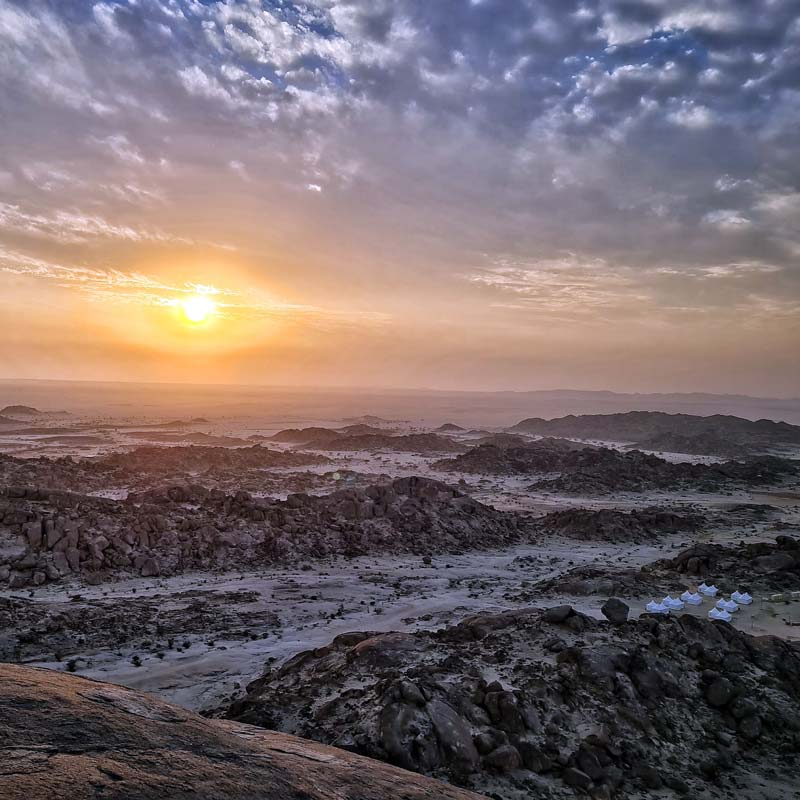 moon valley hike from jeddah-sm