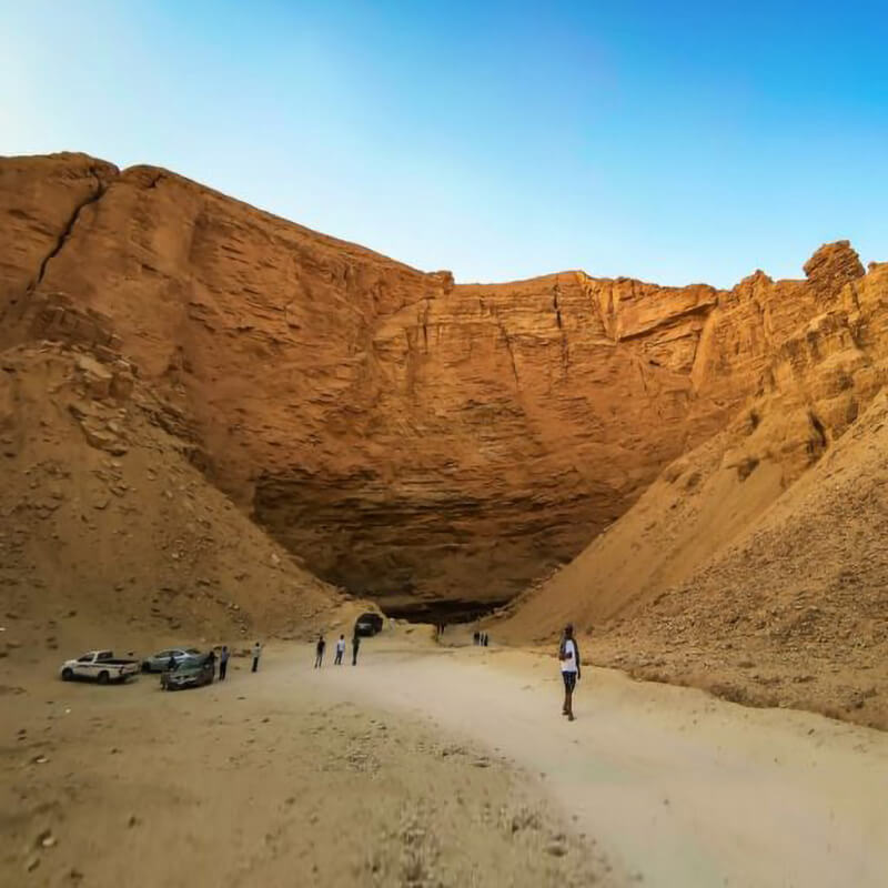 Trip to heet cave-sm