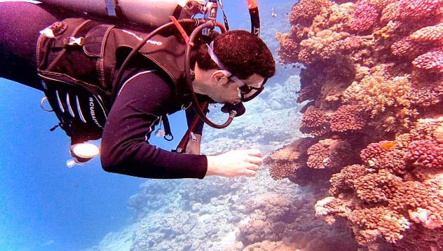 jeddah scuba diving boat tour-sm